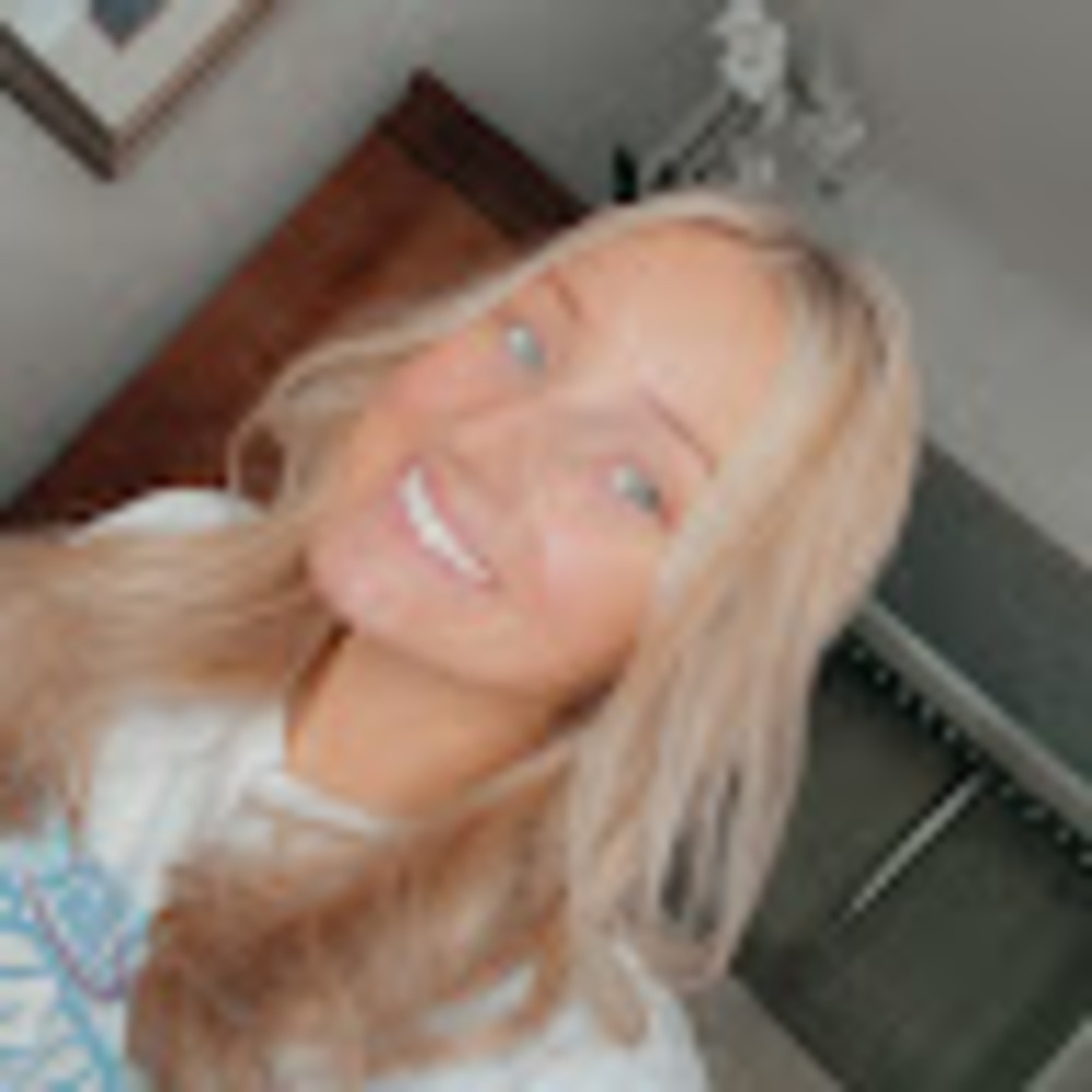 Meet your Posher, Natalie